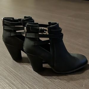 Ankle boots